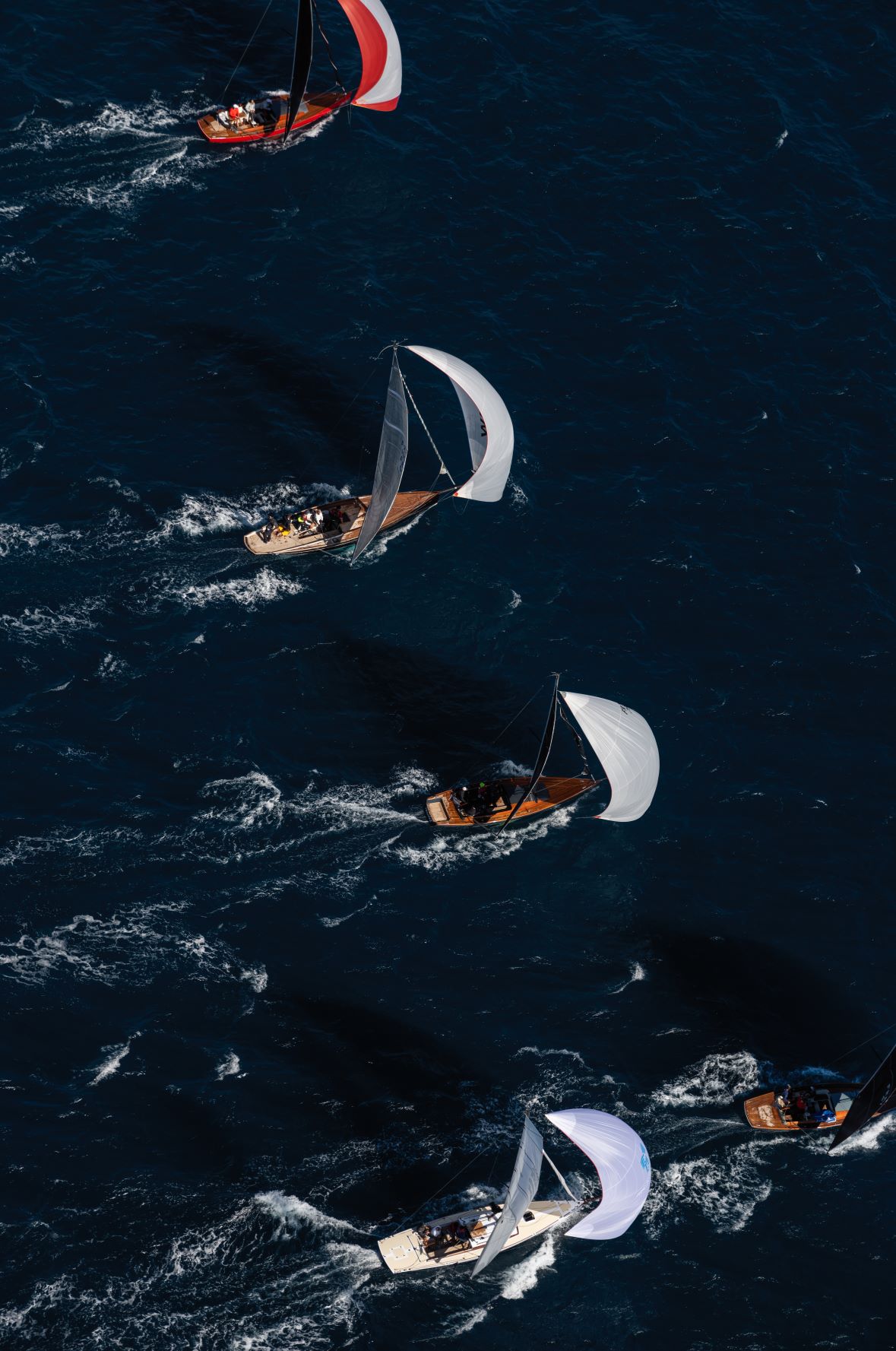 台北徠卡之家《致高之途》攝影展！義大利攝影師Daria Troitskai鏡頭下的女性與世界之美