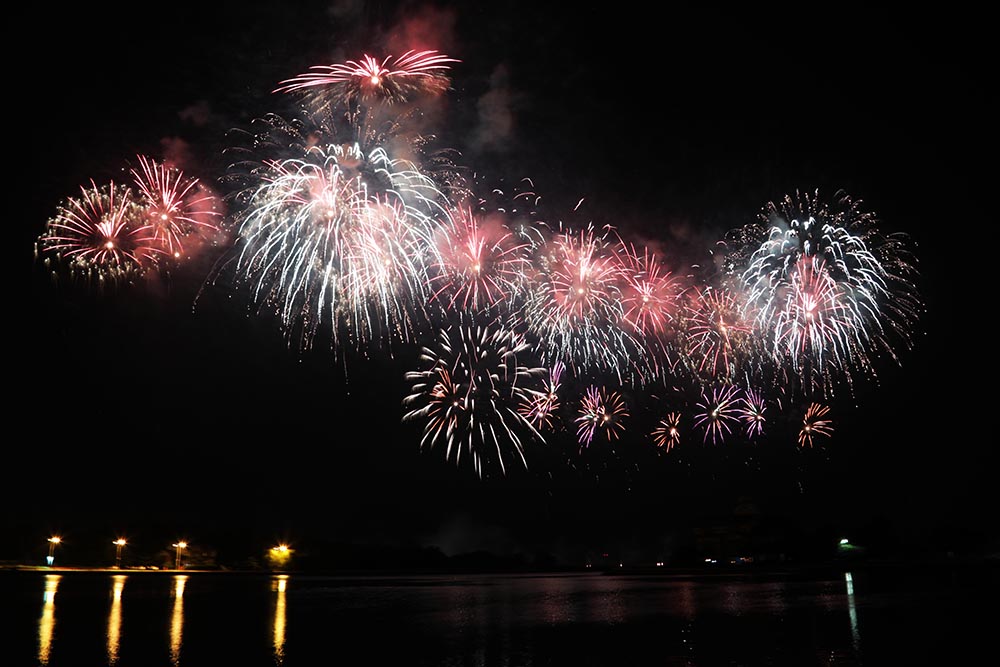 台南漁光島國慶煙火！不只日落餘暉，5 大絕佳視野觀賞點、5 大花火主題段落和特效公開