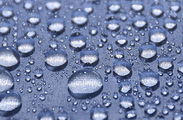 僅一顆蛋重！日本耐風雨摺疊傘「五角大廈 72」
