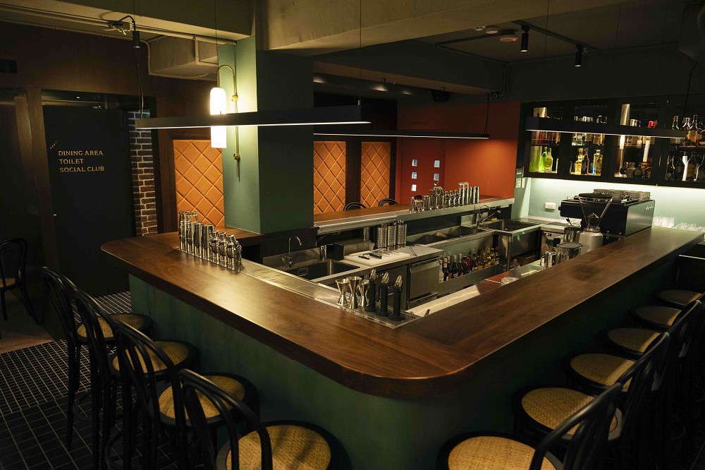 台北東區餐酒館「FINELINE」！以愛德華霍普《夜遊者》為靈感的風格餐酒空間