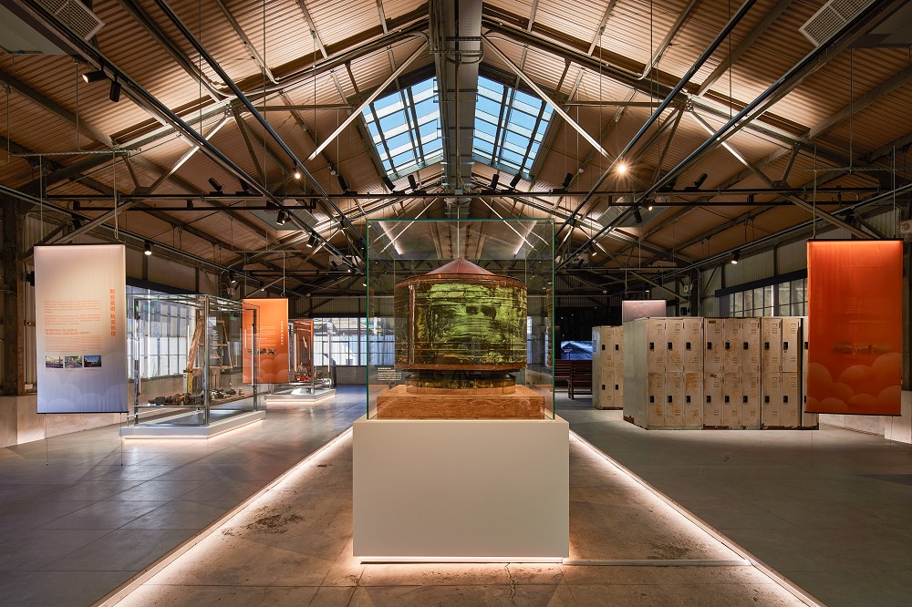 台北國家鐵道博館常設展《氤氳時代》！建築模型、藝術作品重現老古蹟澡堂日常