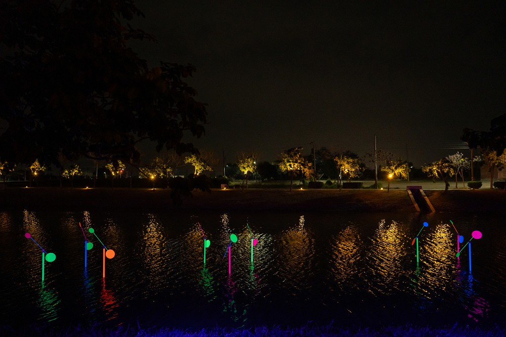 台南「2024月津港燈節」作品亮點!水上球型裝置、奇幻鑰匙孔等23組藝術光影創作