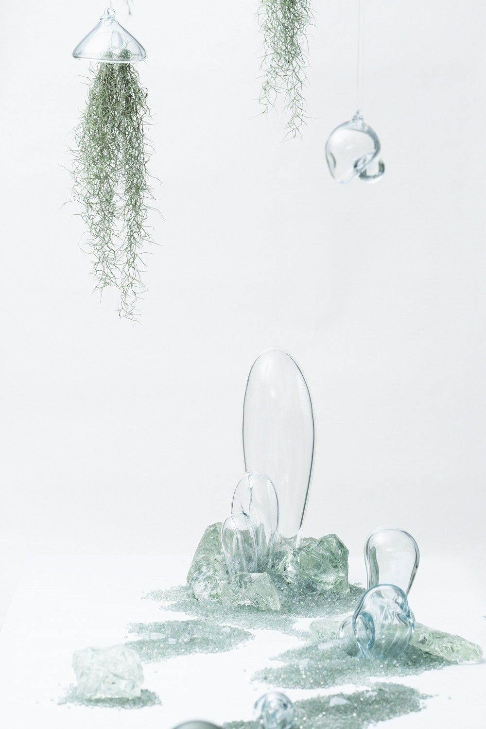 新竹春室夏日展覽「溫室」！3位台灣設計師以通透玻璃創作描繪溫室想像