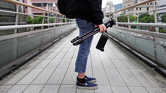 SNAP! 7 保護手機還能花式玩攝影，外接鏡頭用過就回不去啦！