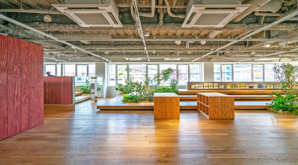 森林系幼兒園！日本「KIDS SMILE LABO」融入田園自然意象的小孩玩樂學習天堂