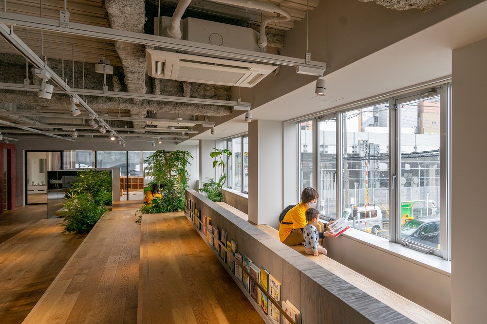 森林系幼兒園！日本「KIDS SMILE LABO」融入田園自然意象的小孩玩樂學習天堂