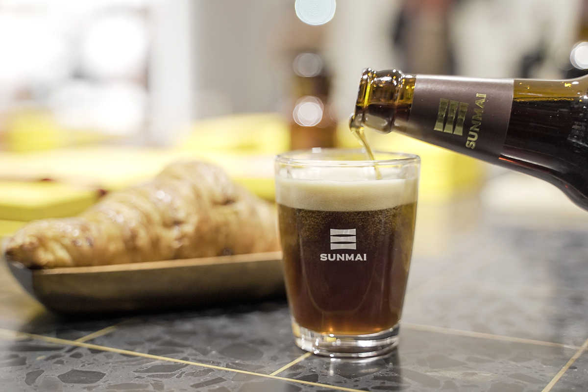 冬季頂級的微醺可可風味！SUNMAI 金色三麥 X 福灣巧克力聯名「台灣 1 號巧克力啤酒」，夢幻限量開賣