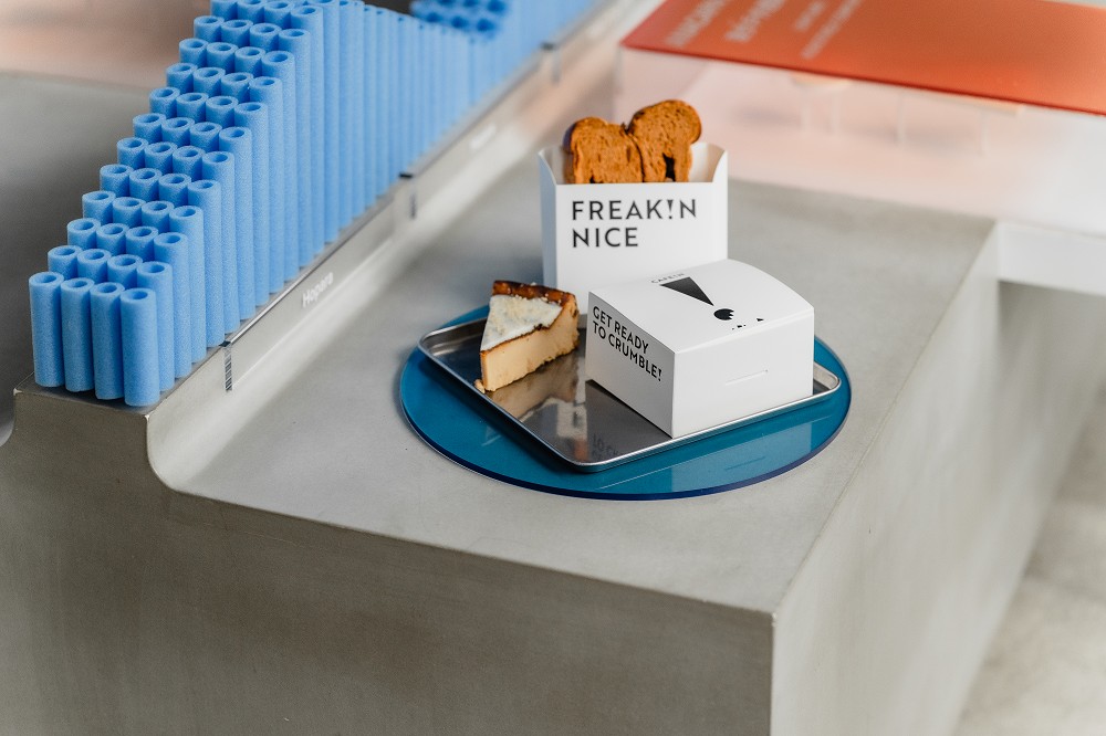 台北民權CAFE!N X HOKA期間限定店！概念策展、聯名咖啡美食登場