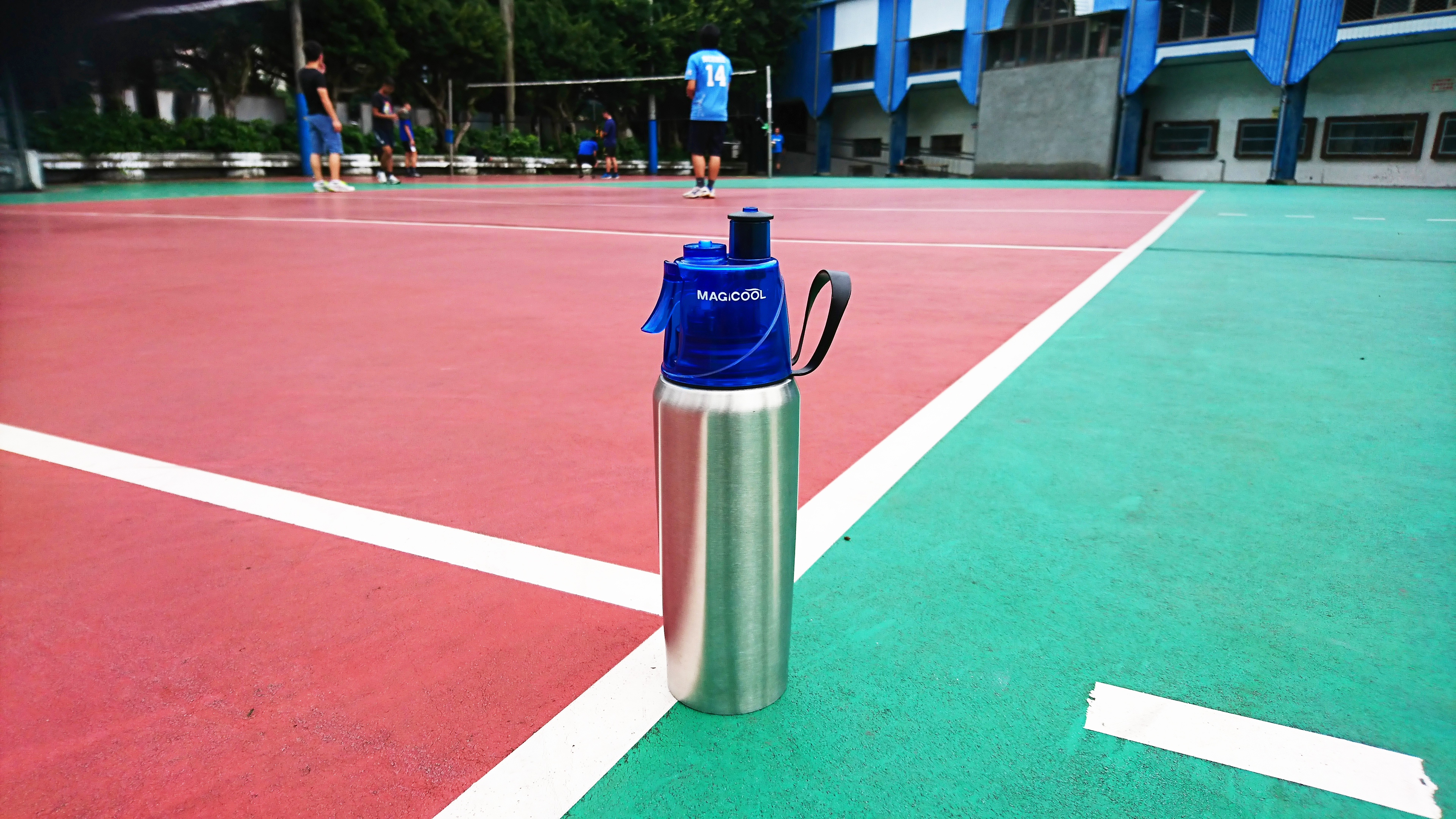 從皮表到內裡的暢快！MAGICOOL 噴霧保冷水瓶