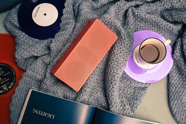 一台主攻 90 後的黑膠音響— DUO，合體可放黑膠、分開可聽藍牙