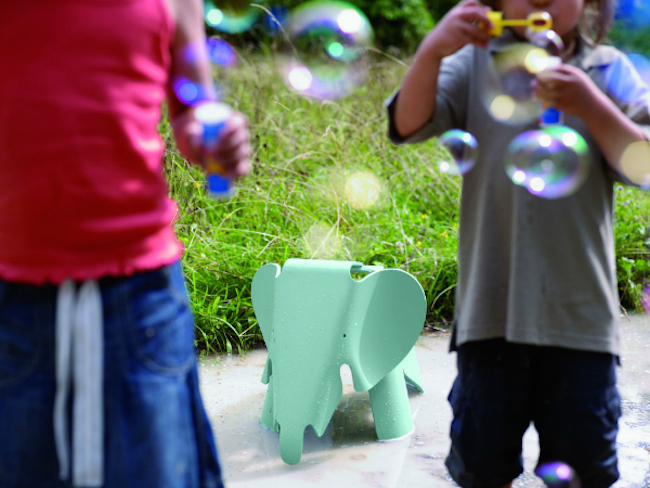 【一分鐘讀懂設計椅】史上最有戲 Charles and Ray Eames 大象兒童椅 -《 Eames Elephant 》