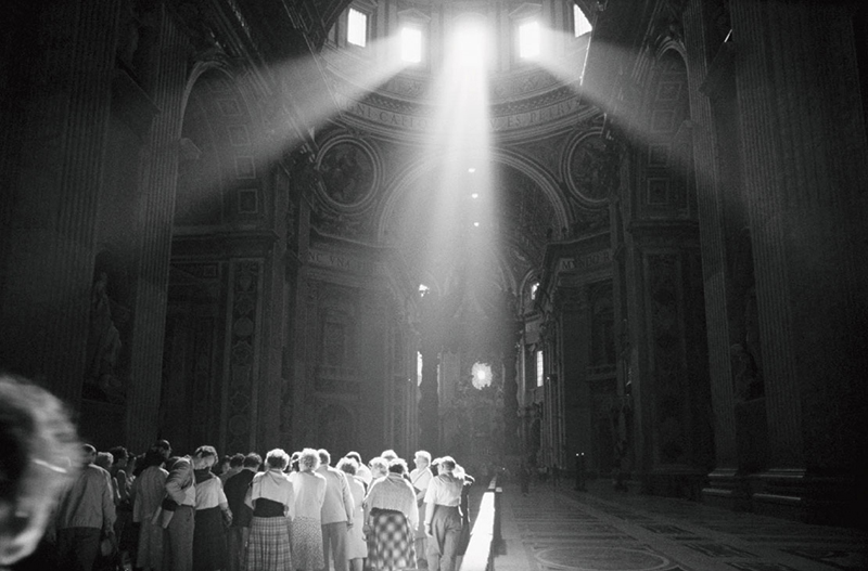 電影劇照攝影、療癒街貓攝影、大事件新聞攝影...... 2020 開年最完整的主題攝影,盡在 SKM PHOTO 新光三越國際攝影聯展!