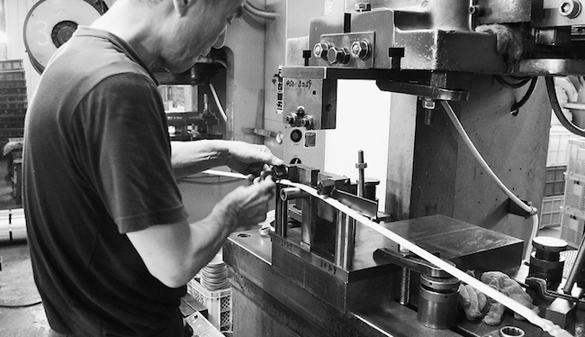 尋尋覓覓好鐵鍋？堅韌質輕抗生鏽－日本 FD STYLE 輕量單柄鐵鍋！