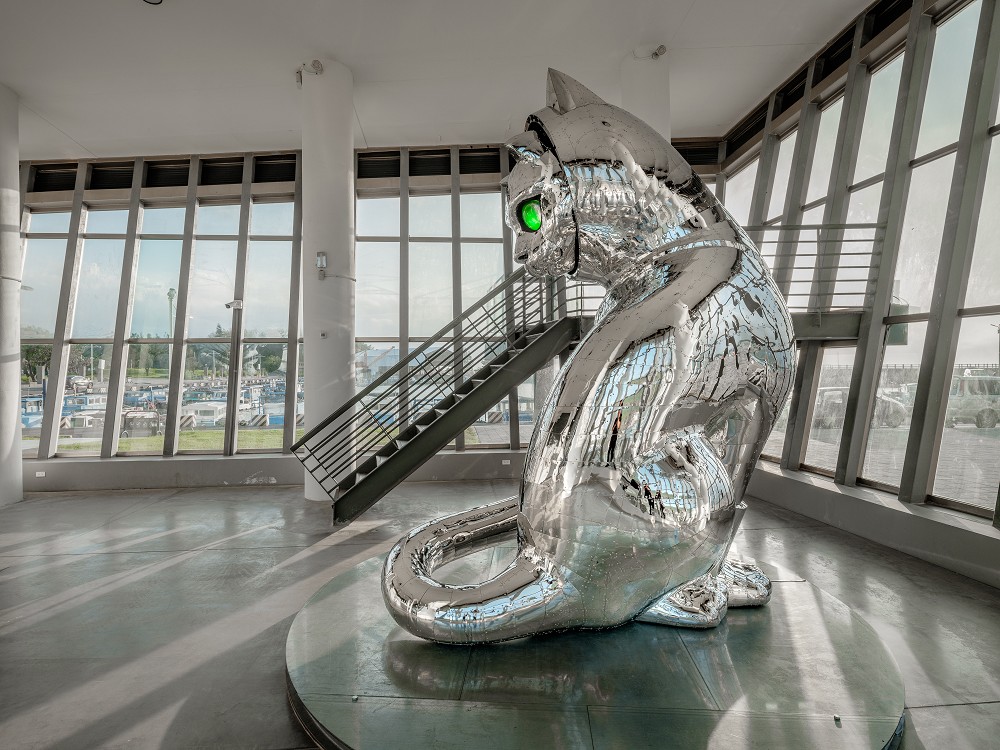 屏東看海美術館 「船仔貓」展覽！日本藝術家矢延憲司打造金屬貓雕塑、創作手稿