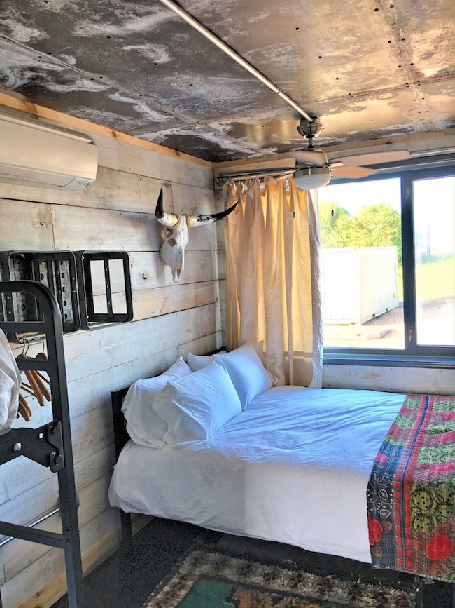 今晚旅館住的還舒服嗎?喜歡就把它買回去的 Flophouze 貨櫃旅館