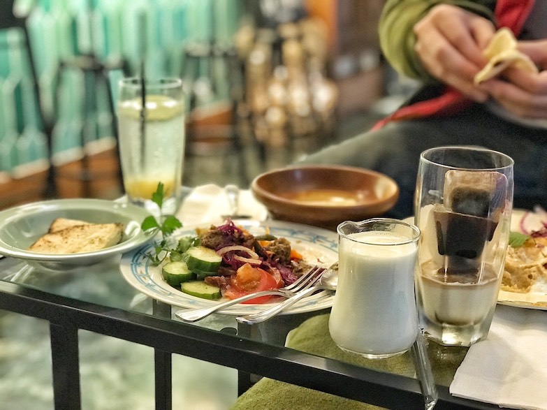 不定期、不定所的秘密市集「覓市/ Me, Marché」現身台灣！老件雜貨、花藝、日系手作、麵包酒飲等 21 職人品牌聚集神秘酒吧Staff Only Club