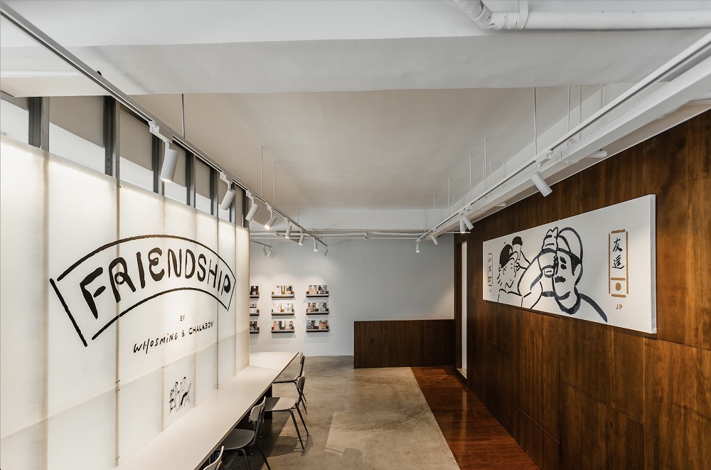 CHALKBOY x WHOSMiNG聯展登場！台日藝術家手繪咖啡光景亮相CAFE!N台中公益店