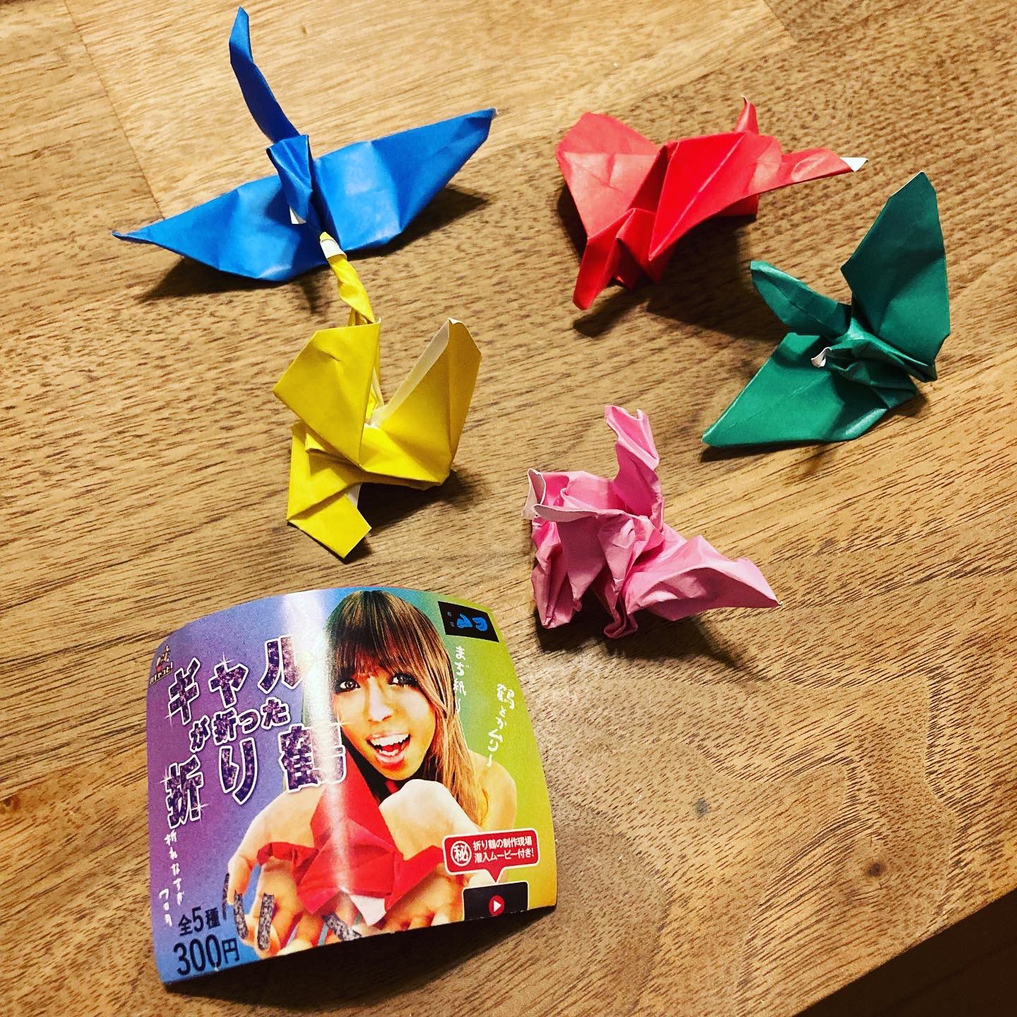 日本Gachat推「辣妹摺紙鶴」扭蛋！越亂七八糟越值得收藏的怪奇扭蛋