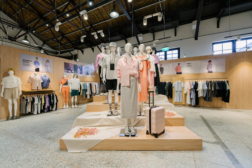 無印良品2024春夏新品！新色行李箱、台灣開發米糠保養系列、無線充電器等15+亮點
