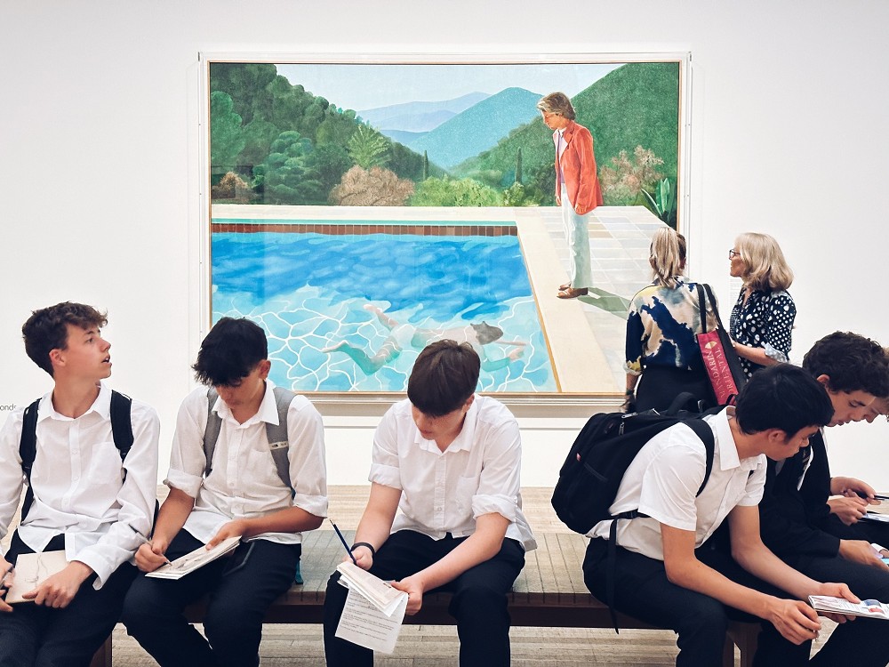 高美館《瞬間－穿越繪畫與攝影之旅》6月登場！攜手泰特美術館展出大衛霍克尼、畢卡索等35位大師作品