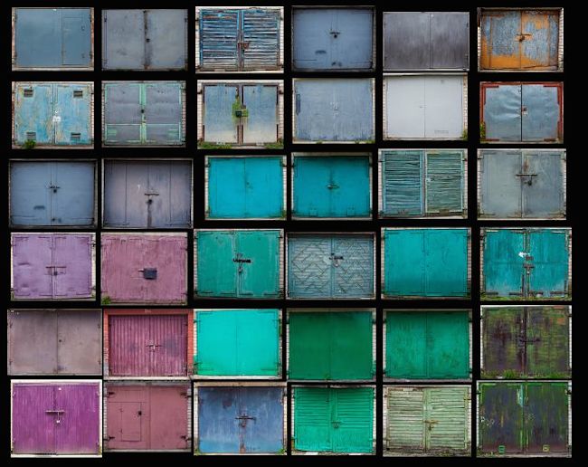 車庫小鎮的美麗與哀愁,繽紛車庫攝影集「Beauty Remains」