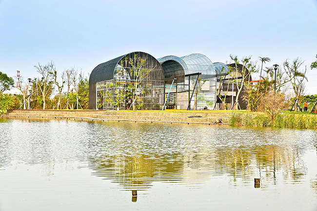 建築系溫室「蕨知院」＋藝術「蕈光戲台」＝鼓勵好室 Green House！2018 桃園農業博覽會文創味顛覆以往！