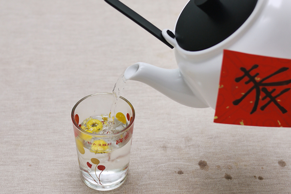 【生活玩物】一咖奉茶壺，化身xx金城武就在彈指之間