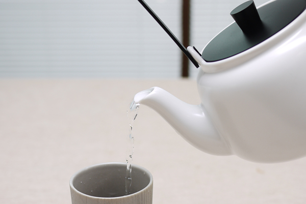 【生活玩物】一咖奉茶壺，化身xx金城武就在彈指之間