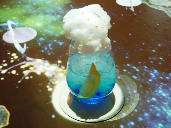 東京車站放鬆好去處！奇幻世界「繪本中的 BAR」期間限定店走一趟！