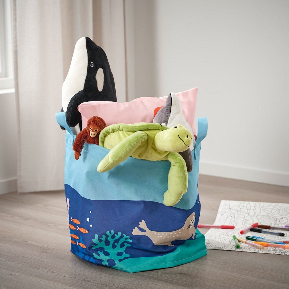 IKEA鯊鯊海洋朋友！BLÅVINGAD系列回收海廢打造藍鯨、海龜、章魚玩偶抱枕