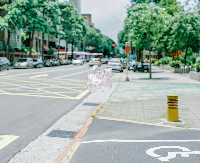 想跟著他的鏡頭旅行！日本空氣感攝影師「濱田英明」攜新作《Distant Drums》登台，旅台景色也一同展出