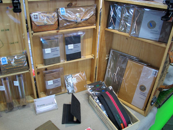 【2012台灣設計師週】之「設計市集」有夠好買