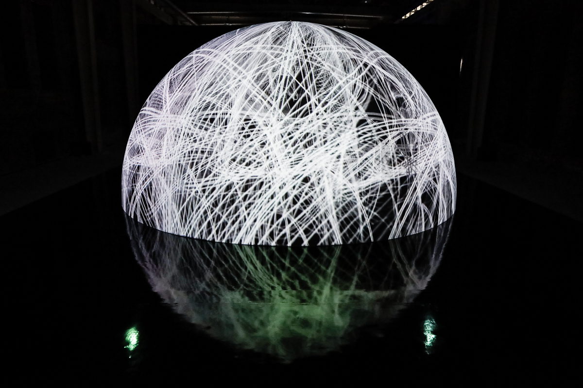 土耳其AI數據藝術展《Hello Ouchhh》台北登場！集結AI梵谷、台灣海洋數據8組沉浸創作