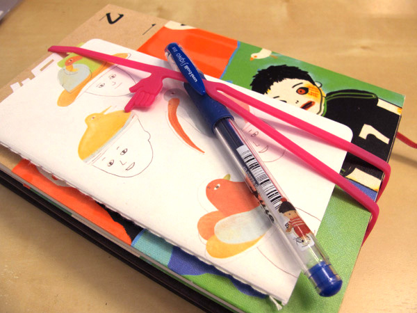 【生活玩物】看到哪指到哪！比書籤更好用的Pointing Finger