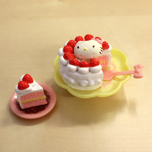 [揪團購]可愛百分百！拉拉熊凱蒂貓食玩組（●ᴥ●）