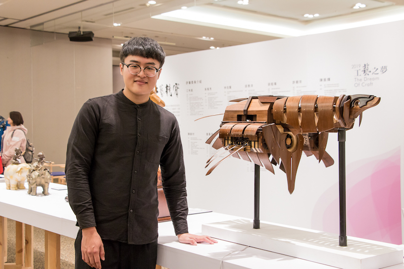 2019 台灣工藝競賽入圍作品展「工藝之夢」亮相新秀作品!台藝大學生張凱亘、蔡子硯現身分享作品理念