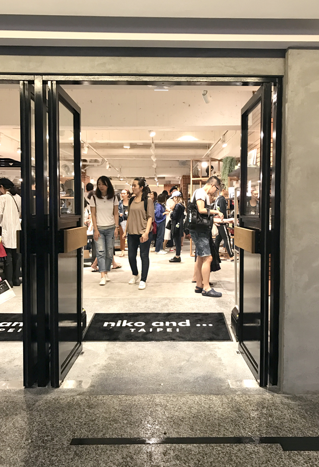 跟大編來湊熱鬧,niko and… Taipei!咖啡店開箱初體驗