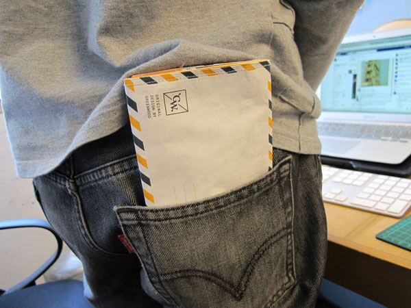 【生活玩物】把愛地球與環保的心都裝進來!紙做的航空信件環保袋