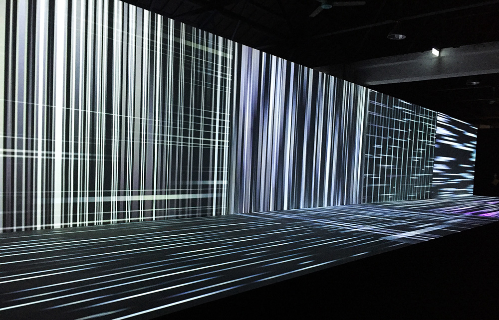 華山「聲音的建築展」亮點！9組視覺藝術、25公尺巨型影像牆打造沉浸式展覽