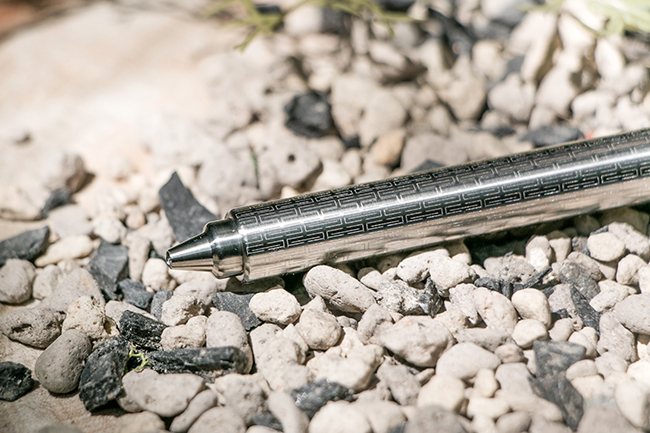 【生活玩物】用職人精神追求完美的「鈦極筆」，適用百種筆芯陪你寫下一輩子