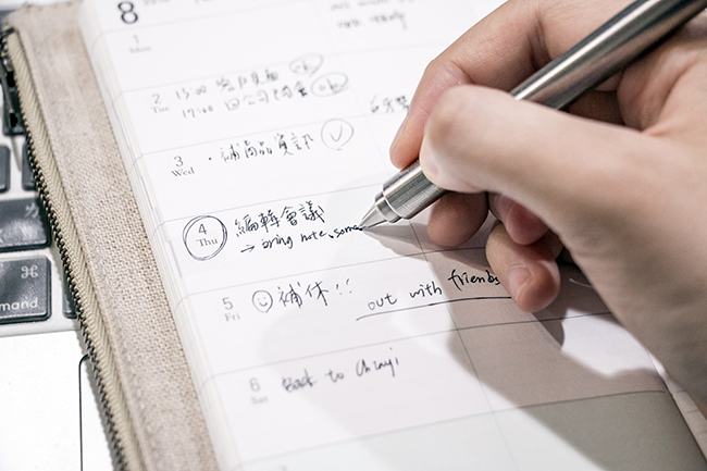 【生活玩物】用職人精神追求完美的「鈦極筆」,適用百種筆芯陪你寫下一輩子