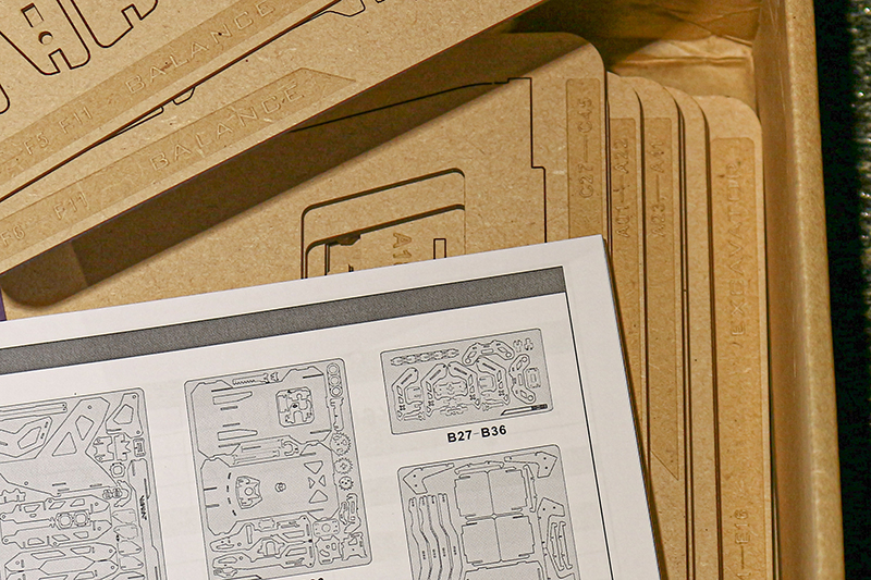 從八歲到八十歲都能玩到瘋掉的桌遊!Armpal遙控戰鬥機械手臂