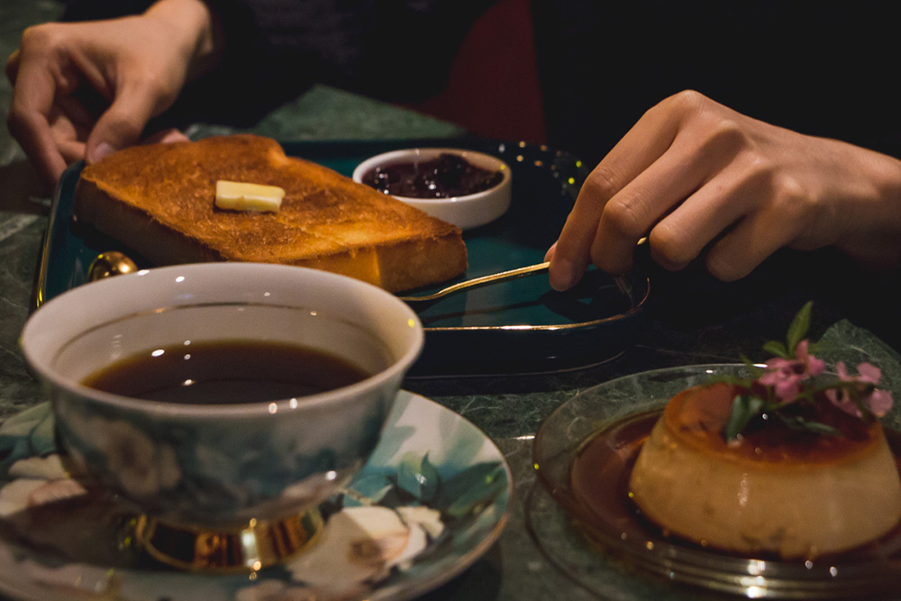 台北「鵲 Kasasagi Coffee Roasters」咖啡版深夜食堂！珍惜一期一會緣分的神秘預約制咖啡館