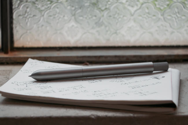 【內心系文具】喜愛簡約幹練就拿這款 ORBIT 換芯筆,輕鬆轉換你的芯