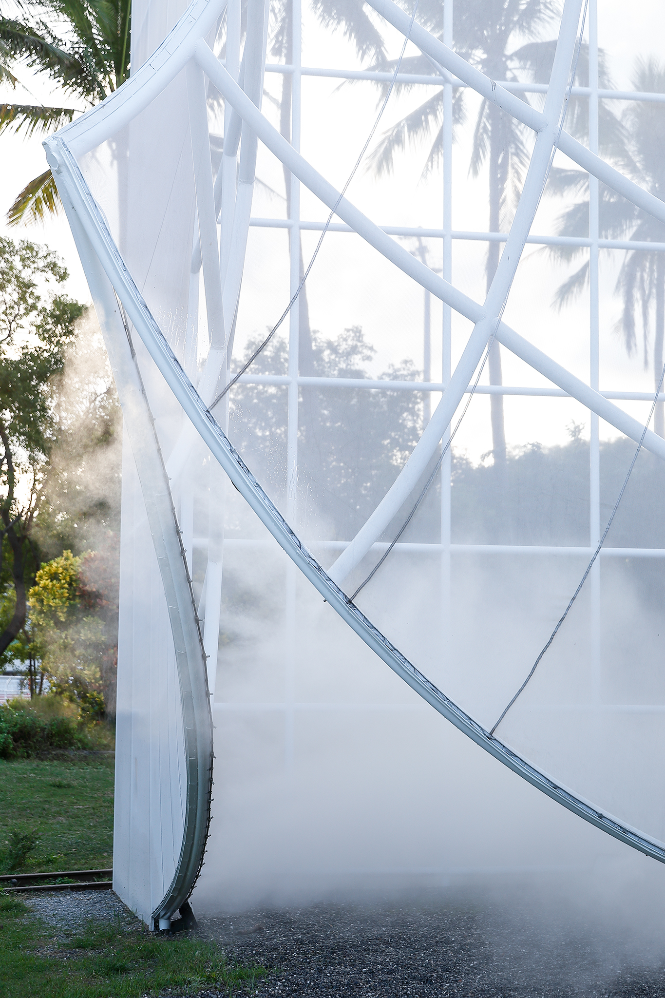 玩轉台東老鐵道空間與記憶！葡萄牙藝術團隊FAHR 021.3打造輕透空間「Nook 光合台東」掀起蓋頭來