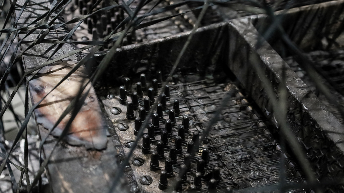 塩田千春《顫動的靈魂》北美館展覽亮點!集結黑紅織網裝置、繪畫等25年生涯創作