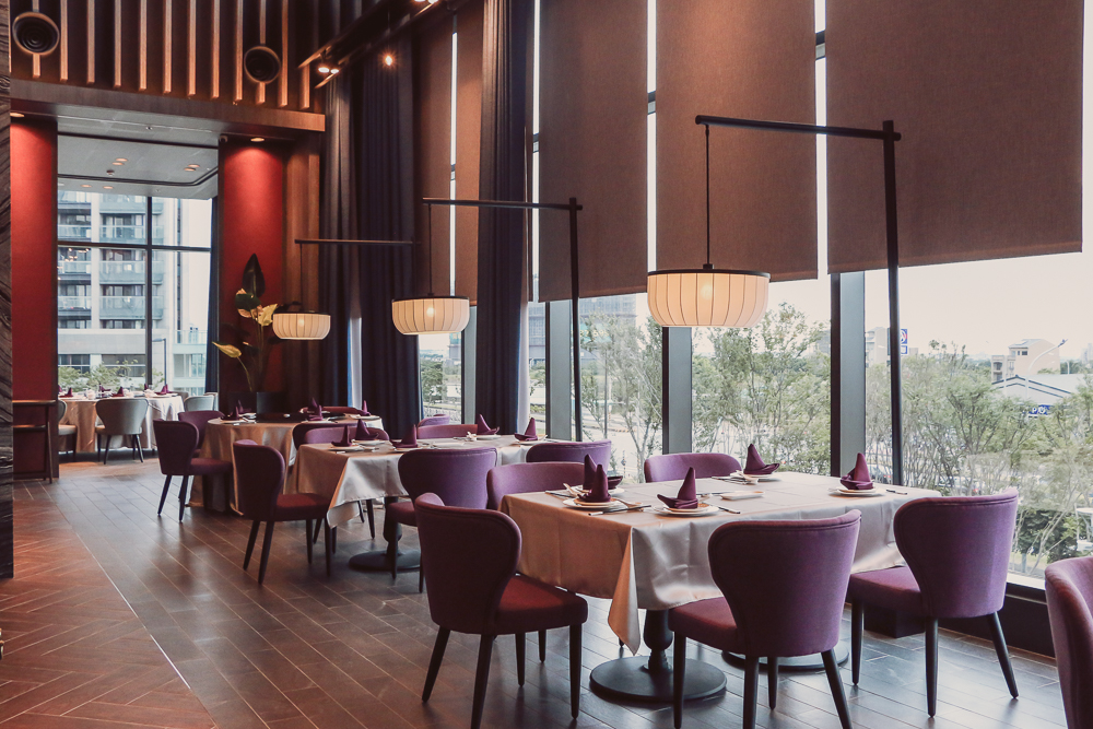 英國藝術家貝馬丁操刀玻璃水母、珊瑚燈壁飾!COZZI Blu 桃園館 4 大海洋設計必看元素揭秘