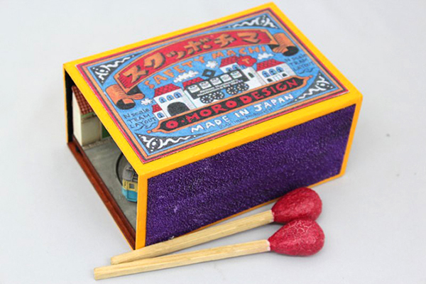 袖珍藝術的新舞台，日常物件上的小風景