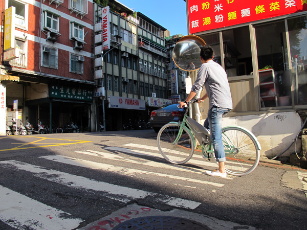 【台灣設計】讓路人情不自禁對你行注目禮：Gochic Bicycle 薄荷綠變速單車