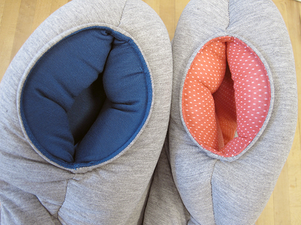 【生活玩物】走到哪睡到哪,一戴上立刻讓你大睡一場的 Ostrich Pillow 鴕鳥枕